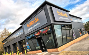 External shot of a new Halfords Garage Services completed by Greens the Signmakers